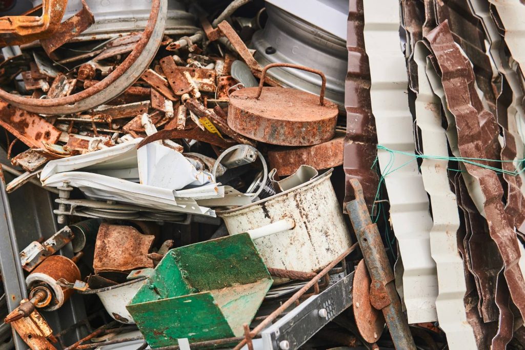 Junk Skip Bin Hire in Oxley